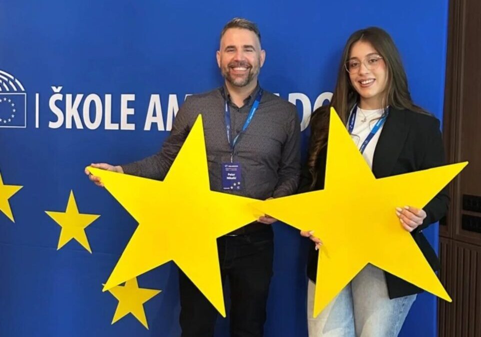 Predstavnici Srednje škole Metković Sara Bojčić i Petar Nikolić na 3. nacionalnom seminaru programa Škola ambasador Europskog parlamenta (EPAS)